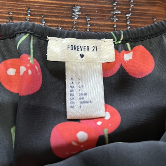 Cherry satin romper - Picture 2 of 3